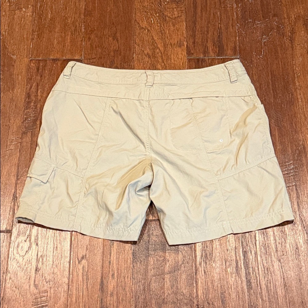 Size 12 Women’s The North Face Beige Cargo Shorts - Picture 9 of 10